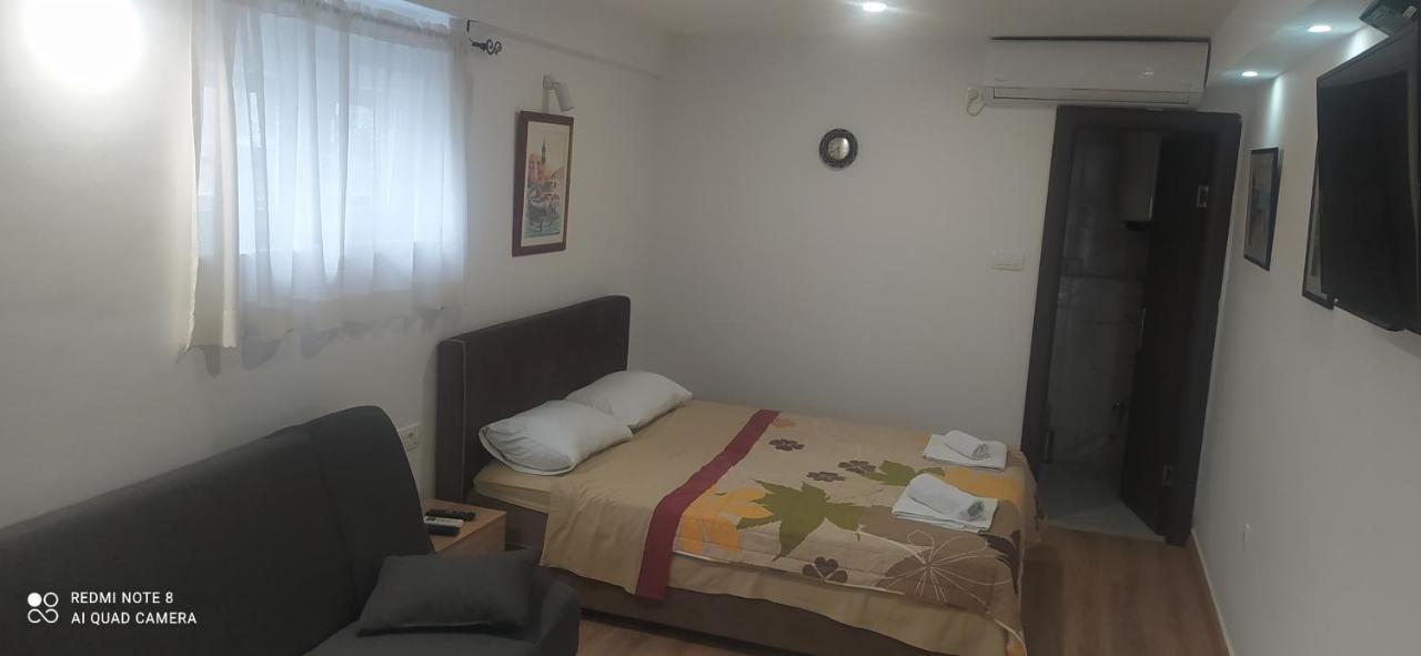 Apartments Erakovic Nikšić Zewnętrze zdjęcie