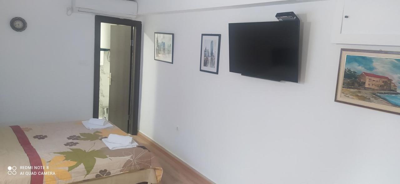 Apartments Erakovic Nikšić Zewnętrze zdjęcie