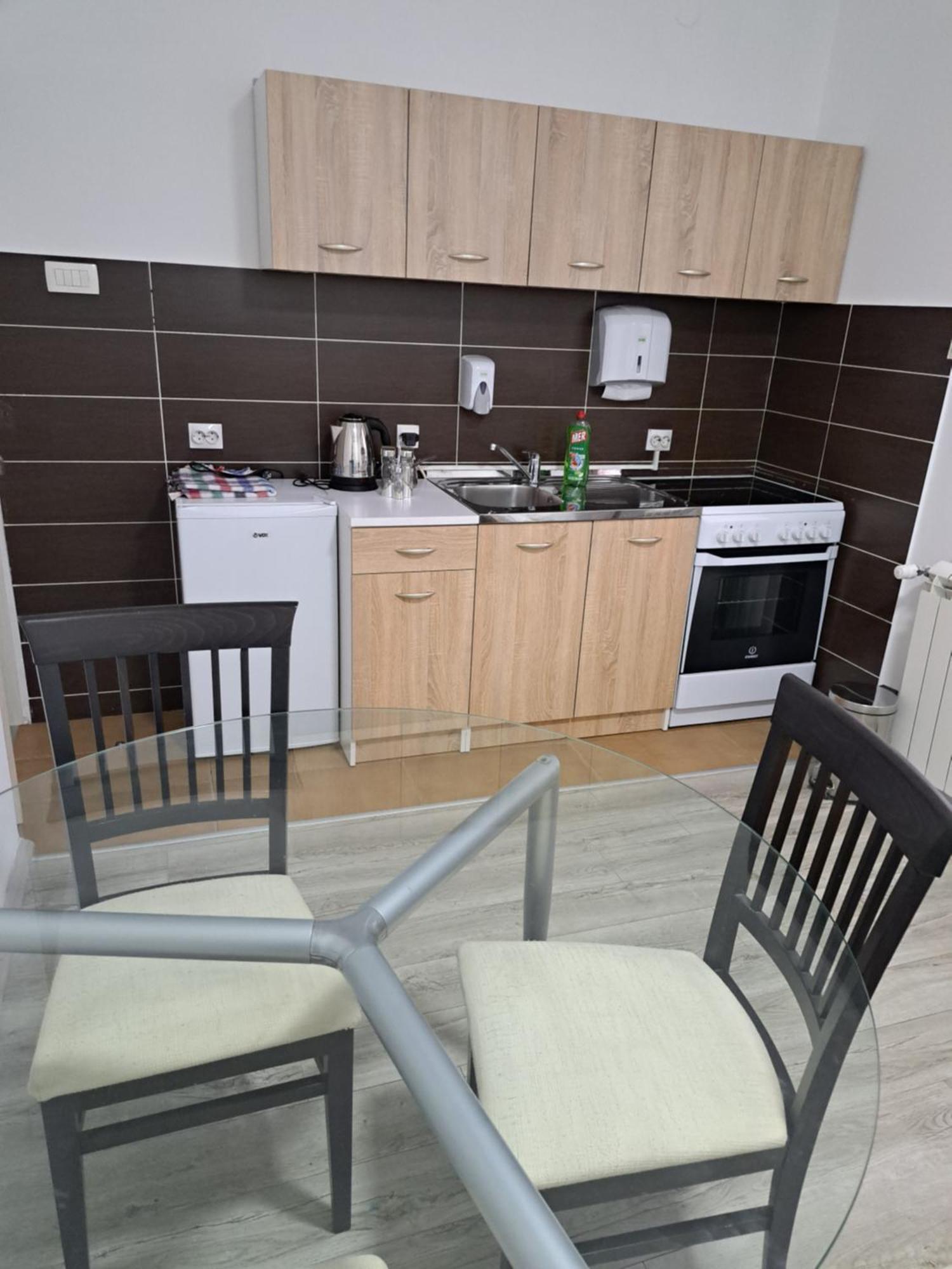 Apartments Erakovic Nikšić Zewnętrze zdjęcie