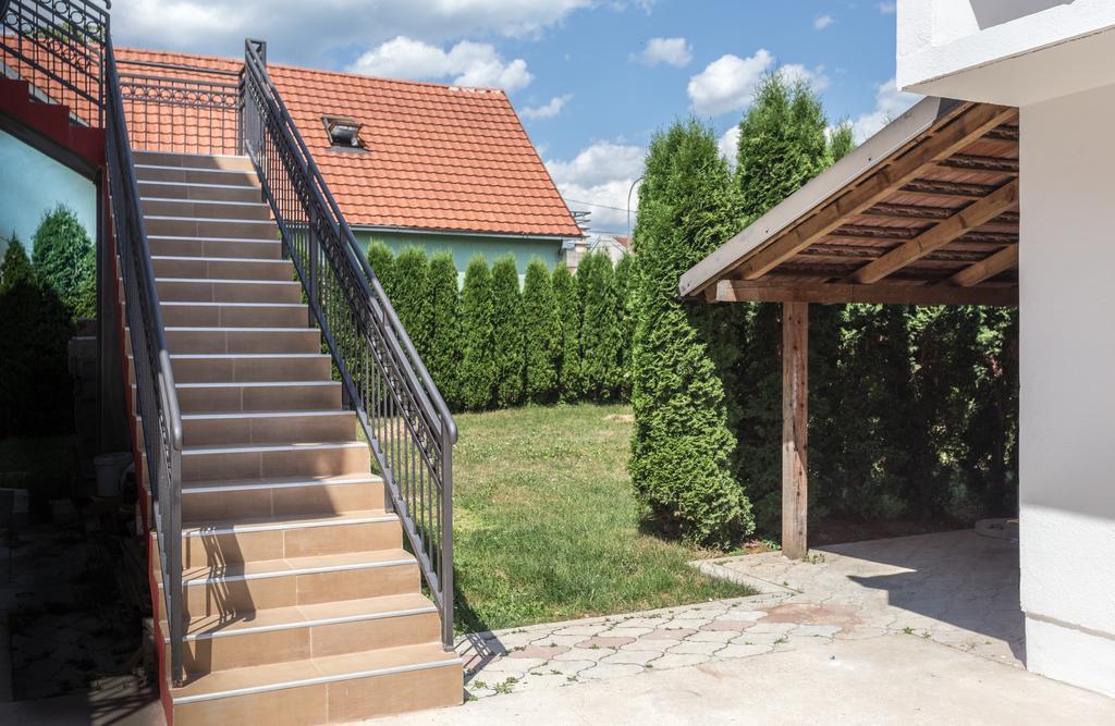 Apartments Erakovic Nikšić Zewnętrze zdjęcie