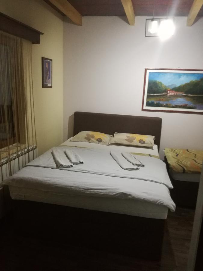 Apartments Erakovic Nikšić Zewnętrze zdjęcie